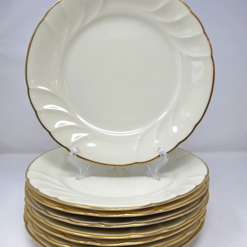 Mikasa Spun Silk Dinner Plates (set 8)